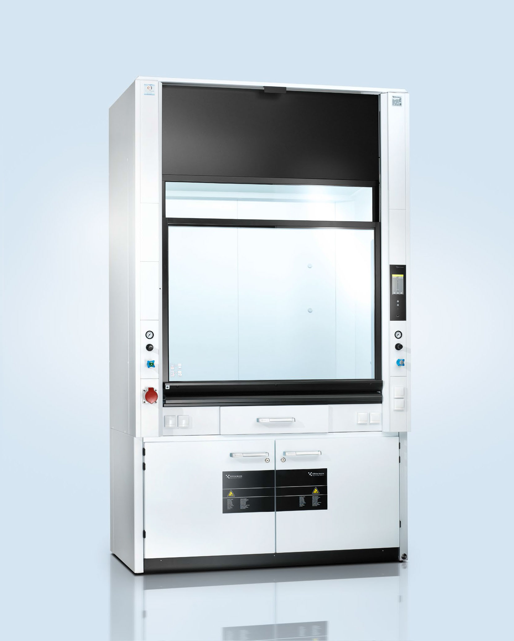 High-perfomance fume cupboards